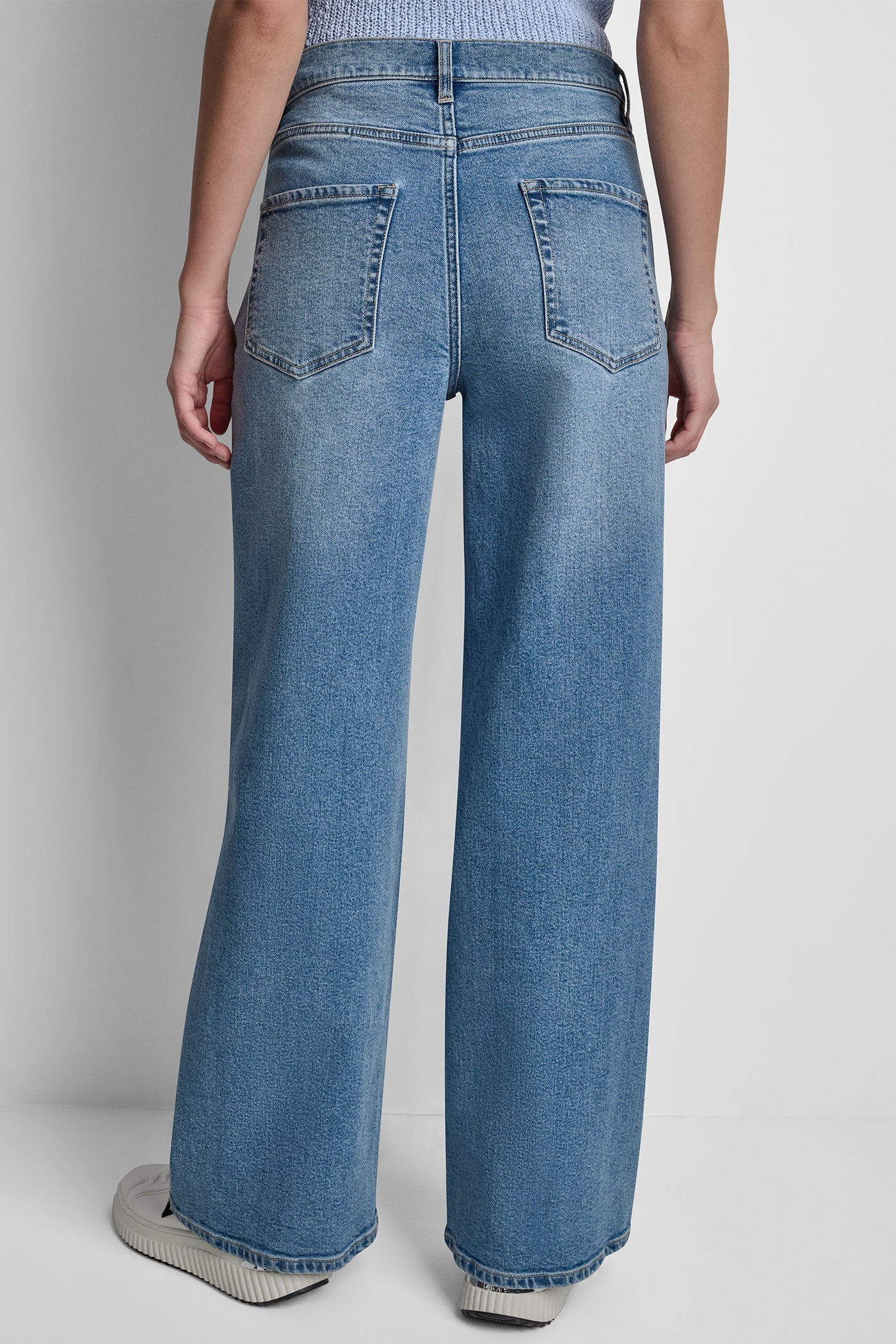 HIGH RISE WIDE W OUTSEAM - Image 3