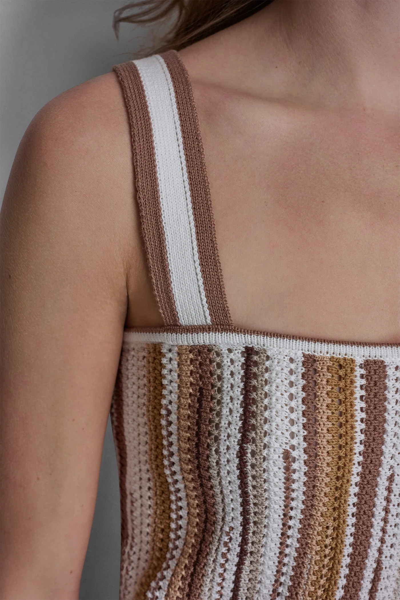 POINTELLE STITCH TOP - Image 9