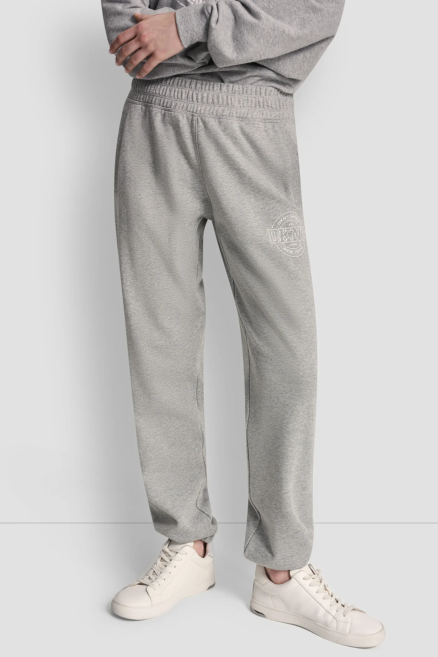 DKNY COLLEGIATE MEDA