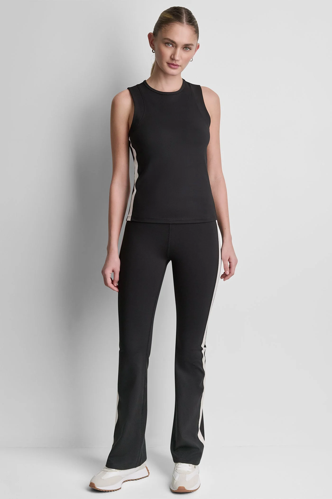 HIGH-RISE STRIPE FLARE LEGGING - Image 3