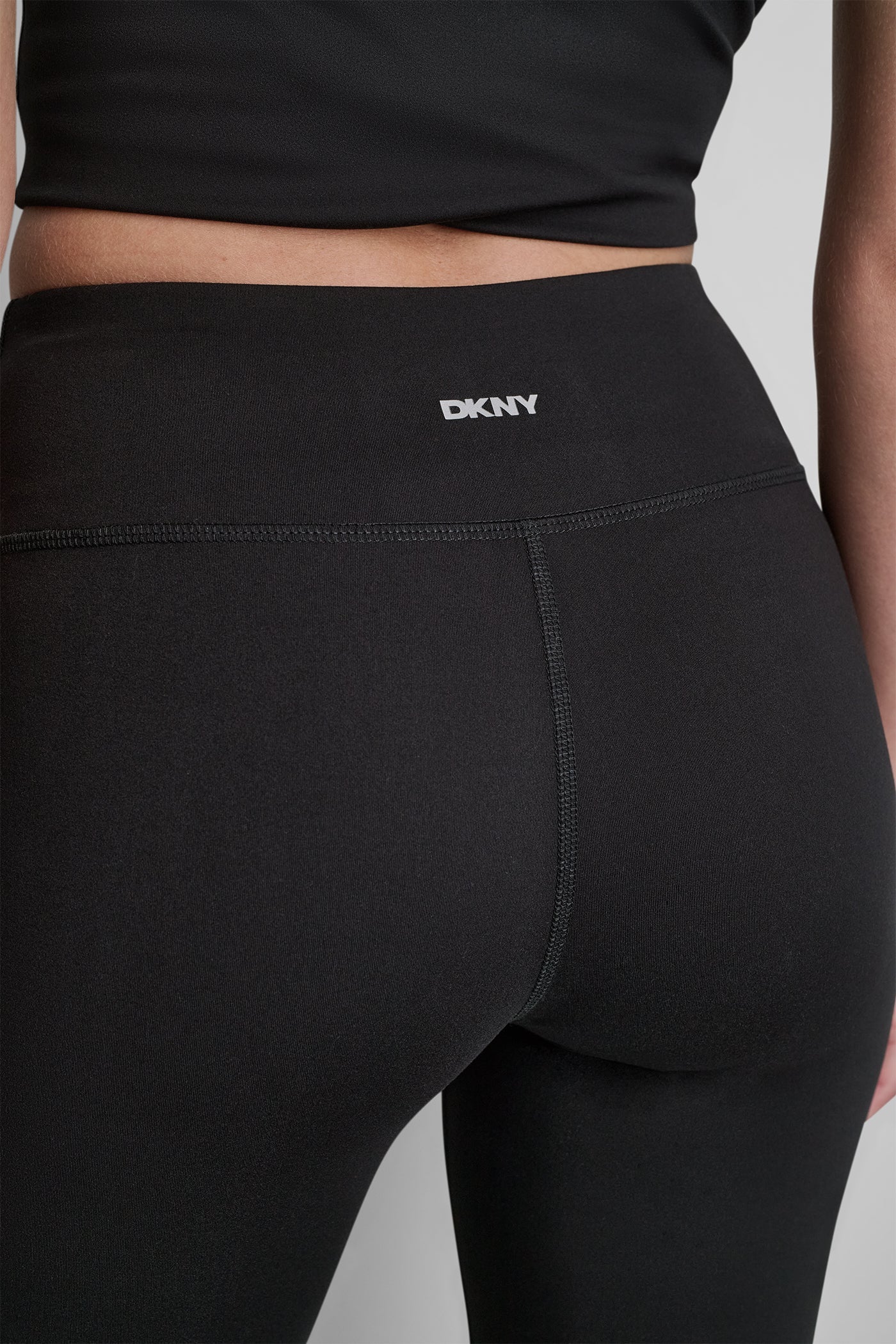 HIGH-RISE STRIPE FLARE LEGGING - Image 4