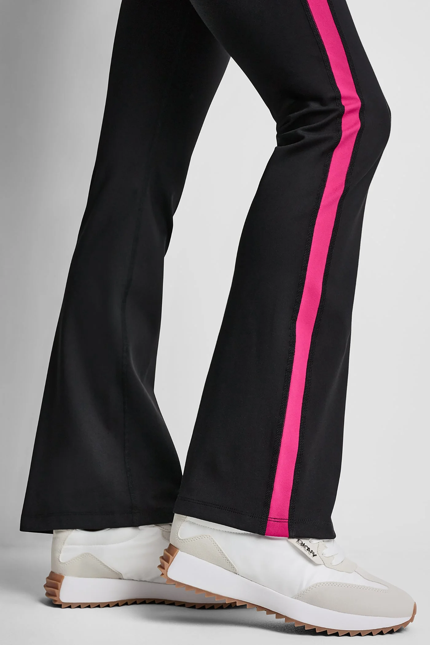 HIGH-RISE STRIPE FLARE LEGGING - Image 7