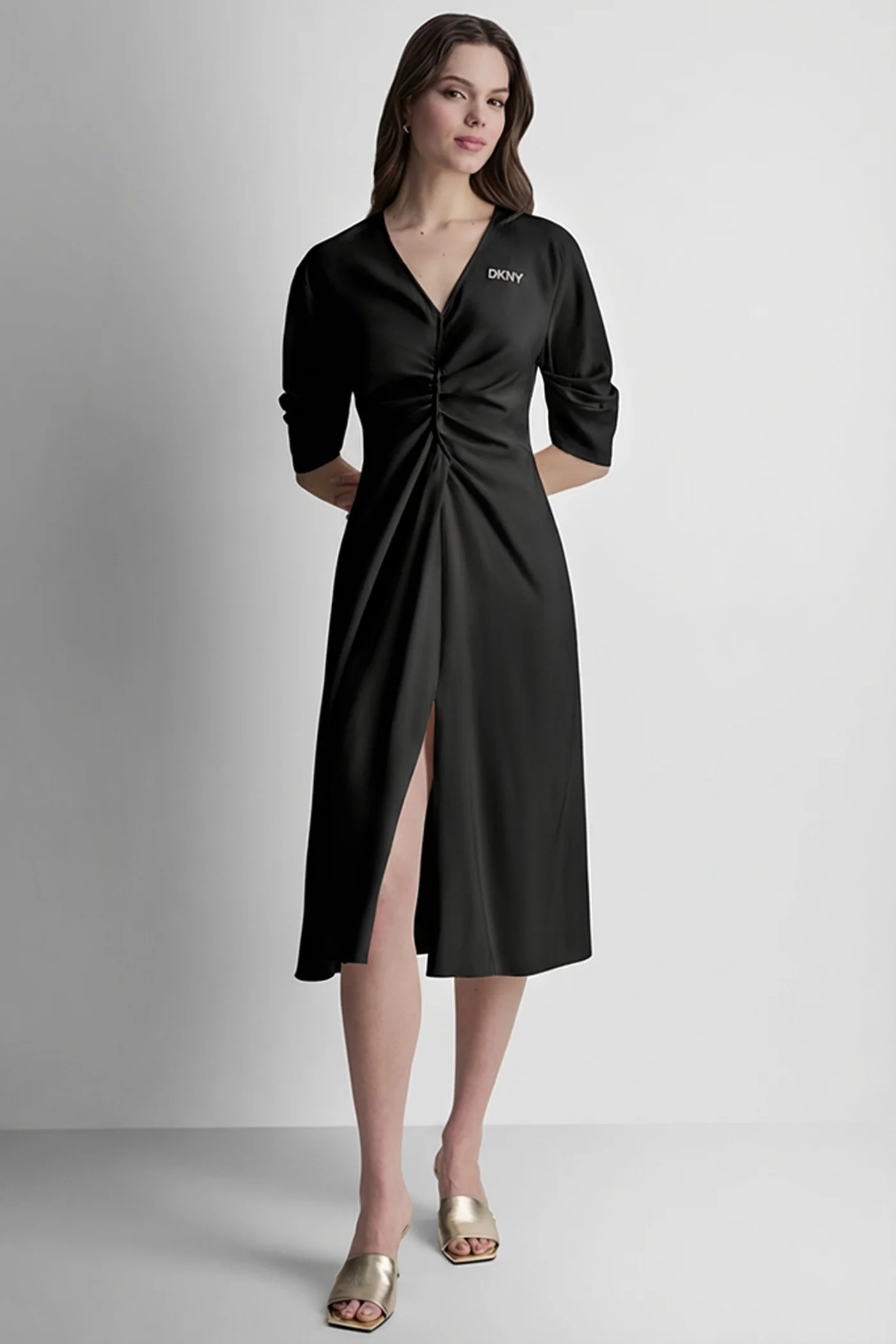 3/4 RAUSHED XLV V-NECK DRESS